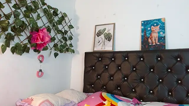 Ameliejoness  online show from 4, 3, 2026