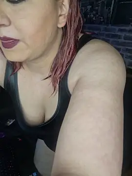 Snapshot of SquirtPassion1995 chatting on 3, 4, 2026 SquirtPassion1995 online show from 3, 4, 2026