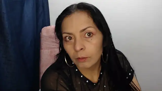 Paolahotty online show from 7, 1, 2026