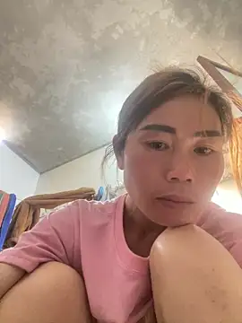 Snapshot of meganmeo chatting on 12, 4, 2026 meganmeo online show from 12, 4, 2026