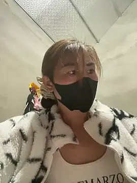 Snapshot of meganmeo chatting on 18, 4, 2026 meganmeo online show from 18, 4, 2026