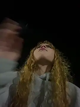 Snapshot of Labby18 chatting on 21, 12, 2025 Labby18 online show from 21, 12, 2025