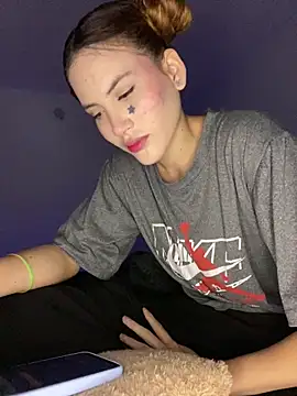 Snapshot of Labby18 chatting on 7, 1, 2026 Labby18 online show from 7, 1, 2026