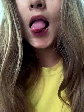 Snapshot of hotladki5 chatting on 15, 12, 2025 hotladki5 online show from 15, 12, 2025