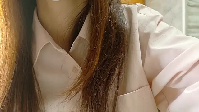 Snapshot of _NATSUMI chatting on 26, 11, 2025 NATSUMI online show from 26, 11, 2025