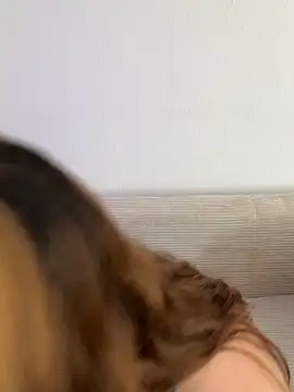 Snapshot of laraslittlesecrett chatting on 1, 3, 2026 laraslittlesecrett online show from 1, 3, 2026