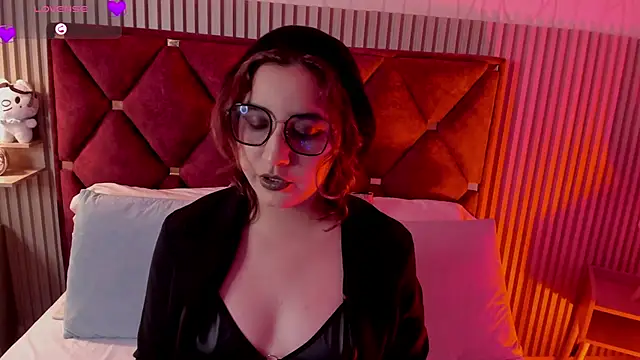 Snapshot of Kiri_Velvet chatting on 23, 4, 2026 Kiri Velvet online show from 23, 4, 2026