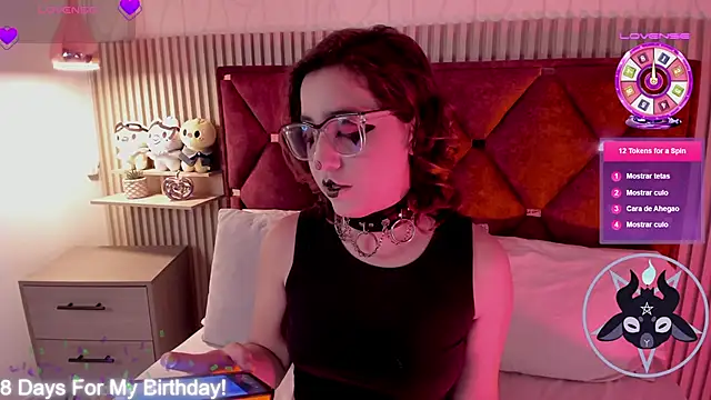 Snapshot of Kiri_Velvet chatting on 5, 5, 2026 Kiri Velvet online show from 5, 5, 2026