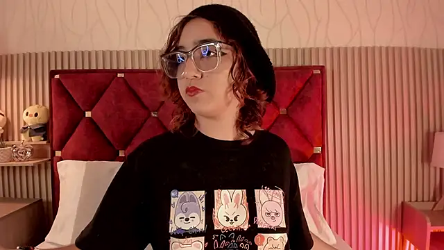 Snapshot of Kiri_Velvet chatting on 22, 5, 2026 Kiri Velvet online show from 22, 5, 2026
