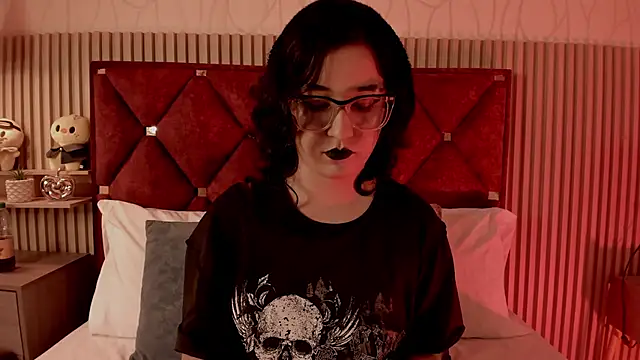 Snapshot of Kiri_Velvet chatting on 29, 5, 2026 Kiri Velvet online show from 29, 5, 2026