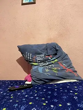 Snapshot of maxitravieso chatting on 1, 3, 2026 maxitravieso online show from 1, 3, 2026