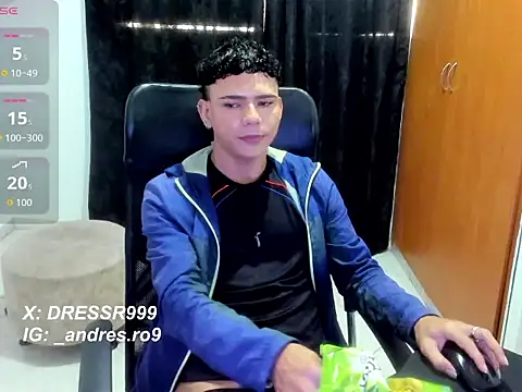 Snapshot of secret_justin7 chatting on 17, 12, 2025 secret justin7 online show from 17, 12, 2025