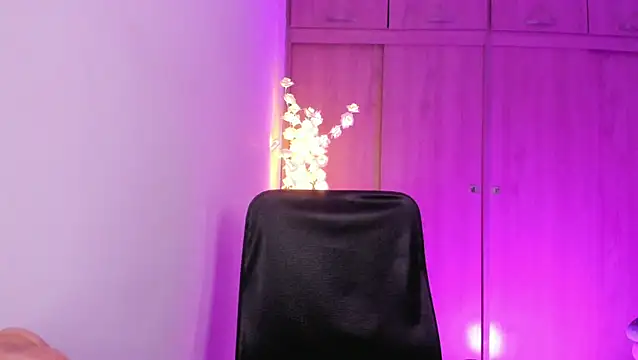 Snapshot of MaddieHunter chatting on 14, 5, 2026 MaddieHunter online show from 14, 5, 2026