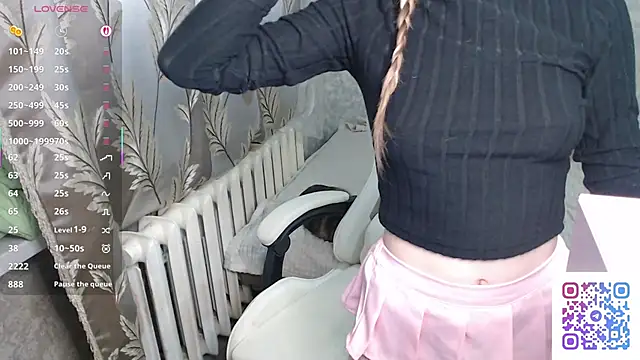 Snapshot of Ave_Costly chatting on 6, 2, 2026 Ave Costly online show from 6, 2, 2026