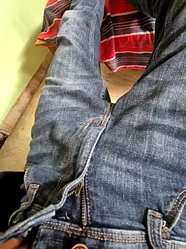 telugupillodu001 online show from 12, 4, 2026