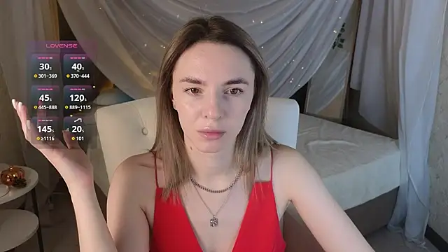 Snapshot of molly_crystal chatting on 7, 1, 2026 molly crystal online show from 7, 1, 2026