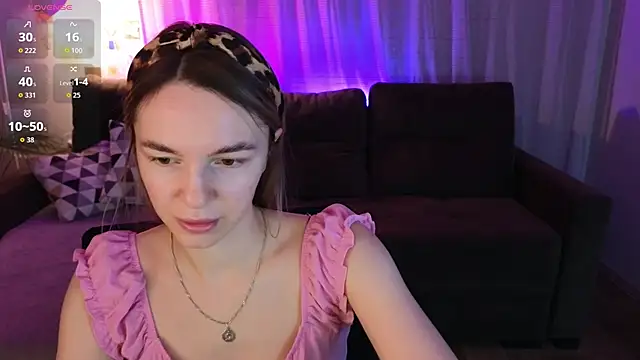 Snapshot of molly_crystal chatting on 11, 1, 2026 molly crystal online show from 11, 1, 2026