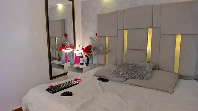 Snapshot of IsisBrown_ chatting on 21, 2, 2026 IsisBrown online show from 21, 2, 2026