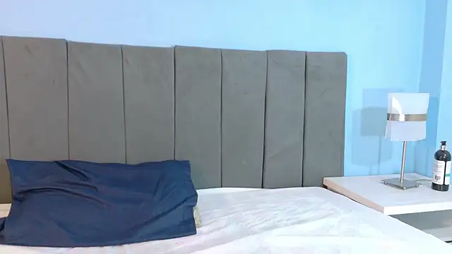 Lizz Bunny online show from 14, 4, 2026