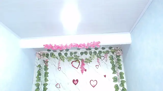 Snapshot of angelamanjarrezcm chatting on 20, 12, 2025 angelamanjarrezcm online show from 20, 12, 2025