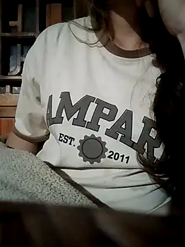 Snapshot of NariShow chatting on 18, 12, 2025 NariShow online show from 18, 12, 2025