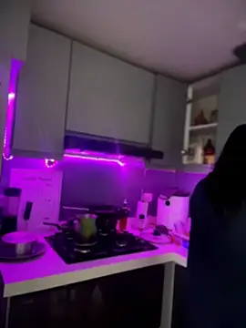 SaraAndrade  online show from 9, 4, 2026