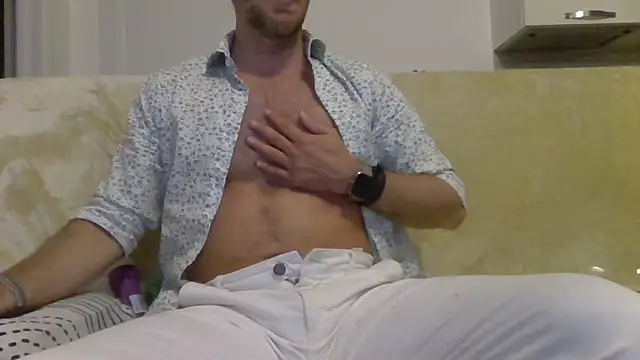 Snapshot of Eroshotlicker chatting on 19, 4, 2026 Eroshotlicker online show from 19, 4, 2026