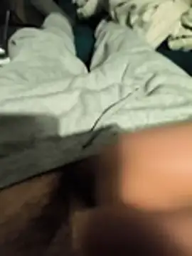 Snapshot of Razvan696969 chatting on 4, 2, 2026 Razvan696969 online show from 4, 2, 2026