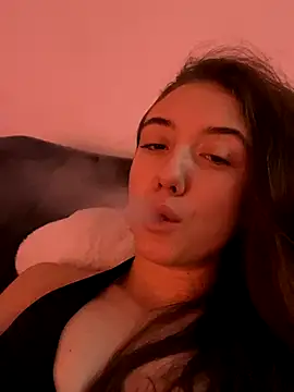 Snapshot of CristinaSw chatting on 15, 12, 2025 CristinaSw online show from 15, 12, 2025