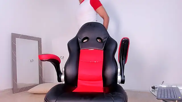 Snapshot of Noah_Katz chatting on 6, 1, 2026 Noah Katz online show from 6, 1, 2026