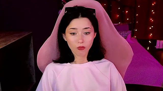 Snapshot of RedMidnight chatting on 23, 5, 2026 RedMidnight online show from 23, 5, 2026