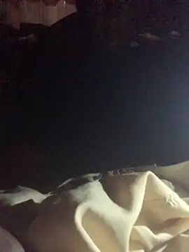 Snapshot of Azert2202 chatting on 3, 12, 2025 Azert2202 online show from 3, 12, 2025