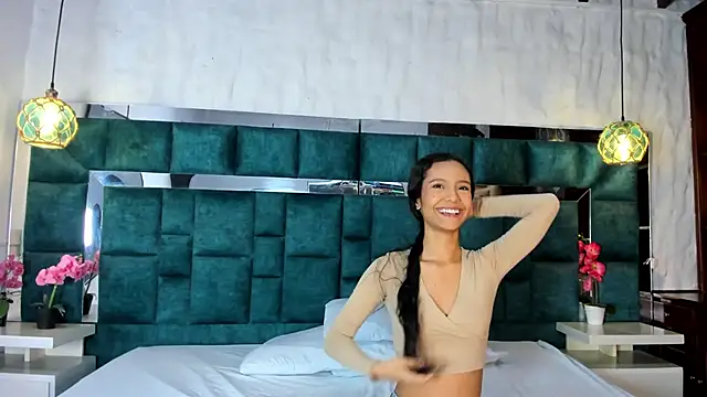  bonnyandclyde online show from 3, 2, 2026