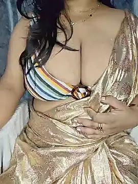 Snapshot of Curvy_Pooja chatting on 20, 6, 2026 Curvy Pooja online show from 20, 6, 2026