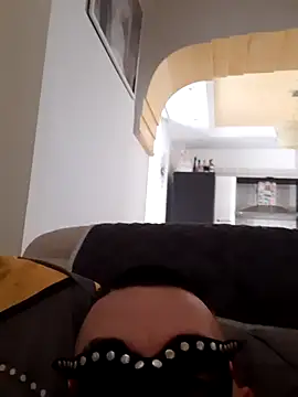 Snapshot of Vampiro83zz chatting on 15, 3, 2026 Vampiro83zz online show from 15, 3, 2026