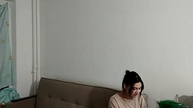 Snapshot of ArianeRandy chatting on 1, 2, 2026 ArianeRandy online show from 1, 2, 2026