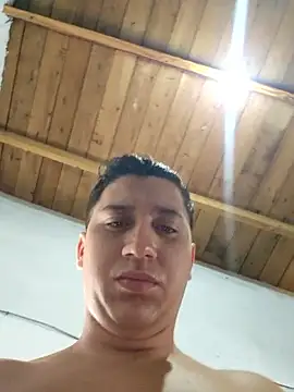 Snapshot of Alvarezz0202 chatting on 2, 3, 2026 Alvarezz0202 online show from 2, 3, 2026