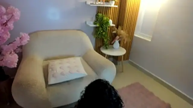 sarah sluty online show from 4, 3, 2026