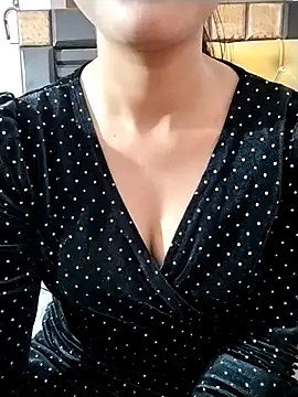 RASHMI SHARMA9 online show from 31, 3, 2026