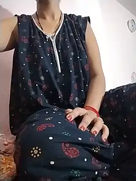 RASHMI SHARMA9 online show from 17, 5, 2026