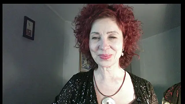 Snapshot of Kelly_Flurr chatting on 7, 5, 2026 Kelly Flurr online show from 7, 5, 2026