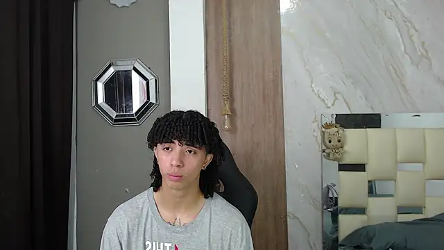Snapshot of kim_curlyy chatting on 9, 5, 2026 kim curlyy online show from 9, 5, 2026