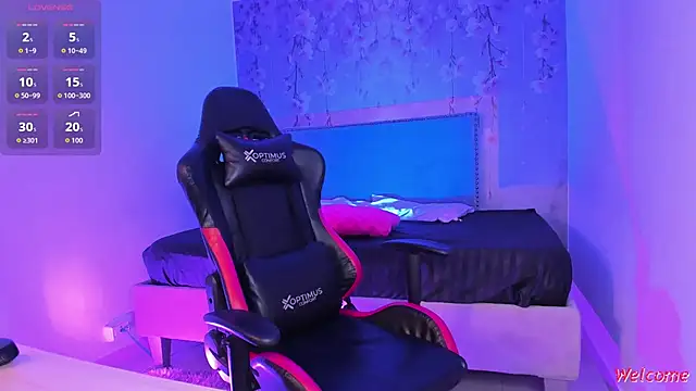 Snapshot of Anthonela_art chatting on 15, 12, 2025 Anthonela art online show from 15, 12, 2025