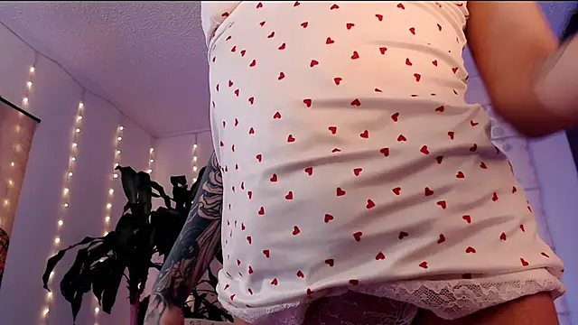 Snapshot of justmartina_ chatting on 23, 2, 2026 justmartina online show from 23, 2, 2026