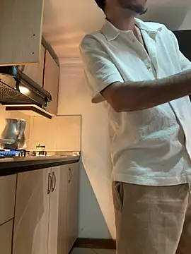 Snapshot of RicoValen chatting on 24, 2, 2026 RicoValen online show from 24, 2, 2026