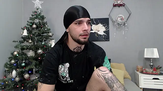 Snapshot of KaneHunter chatting on 18, 12, 2025 KaneHunter online show from 18, 12, 2025