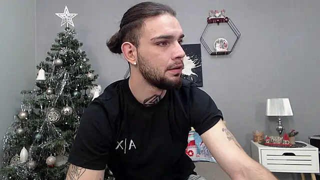 Snapshot of KaneHunter chatting on 22, 12, 2025 KaneHunter online show from 22, 12, 2025