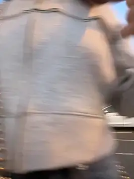 Zoe mayers online show from 1, 12, 2025