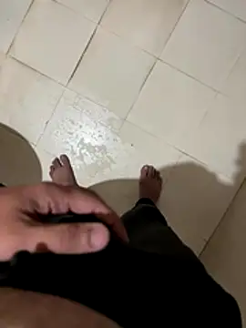 Snapshot of your_playboy_00 chatting on 27, 11, 2025 your playboy 00 online show from 27, 11, 2025