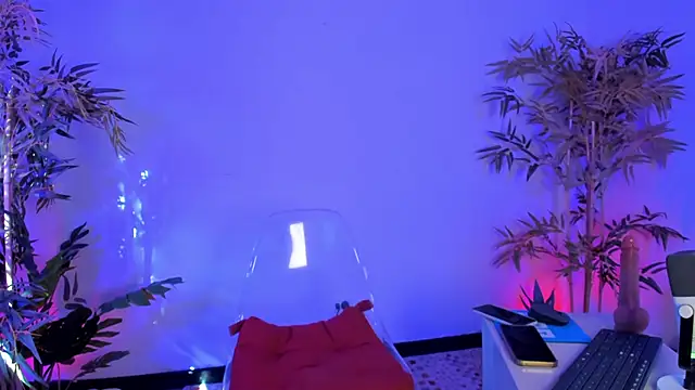 Snapshot of itsmroom_ chatting on 8, 1, 2026 itsmroom online show from 8, 1, 2026